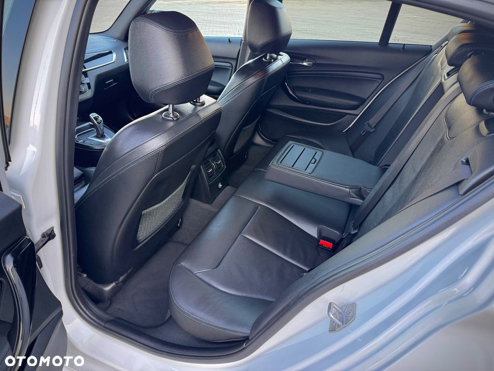 BMW 1M - 11