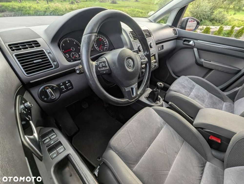 Volkswagen Touran 1.6 TDI DPF Highline - 11