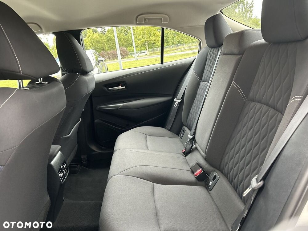 Toyota Corolla - 23