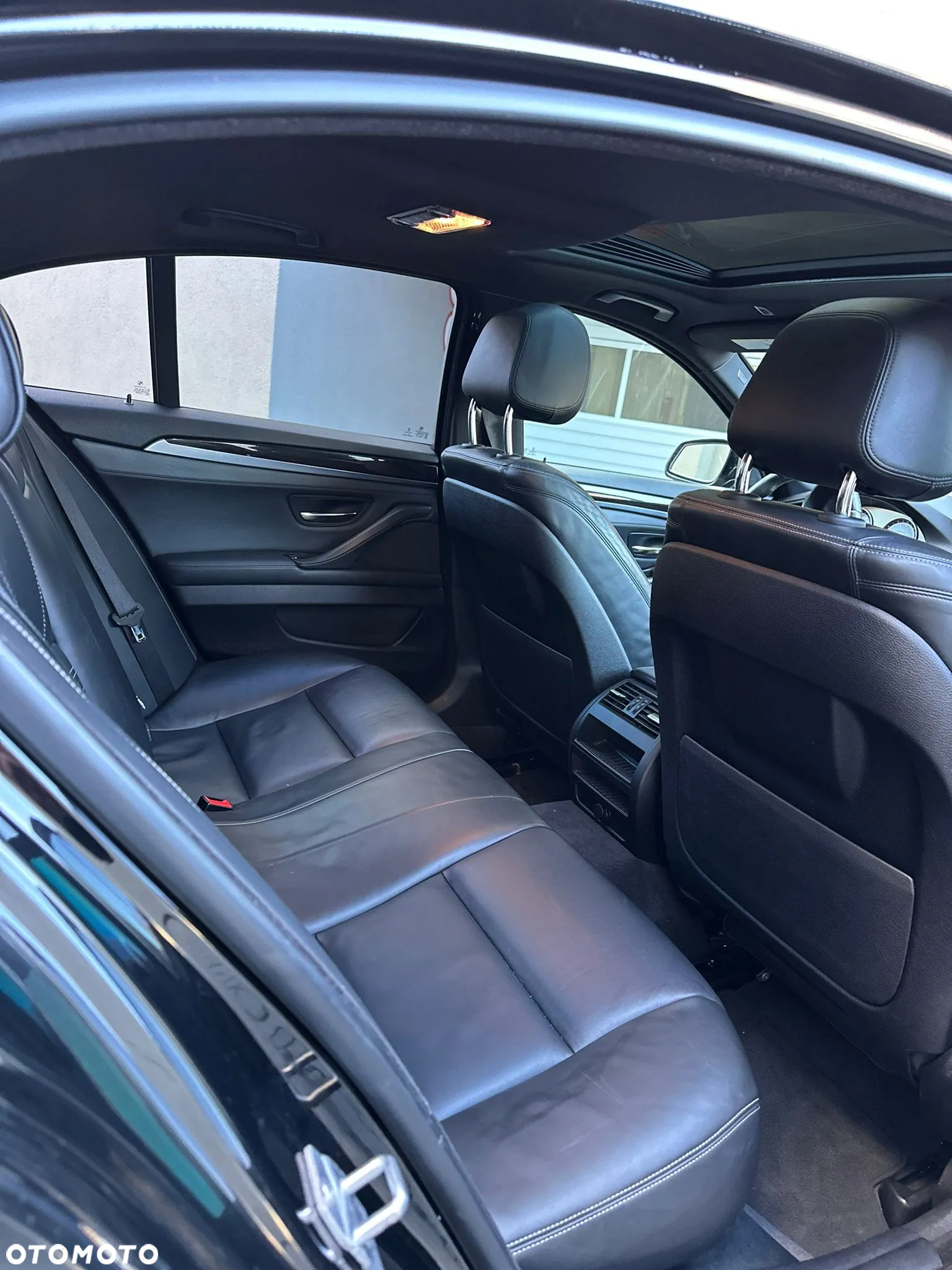 BMW Seria 5 535i xDrive Luxury Line - 13