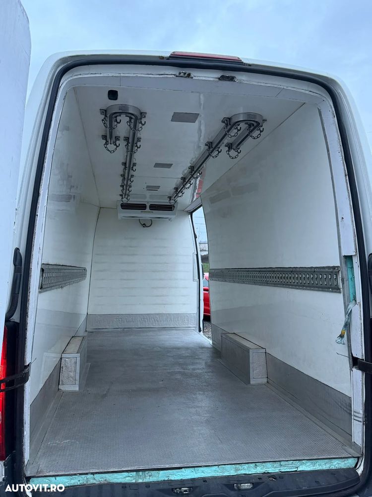 Volkswagen CRAFTER CU FRIG si SISTEM CARLIGE -  VARIANTA LUNGA - 6