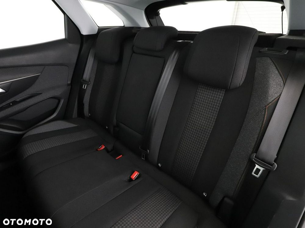 Peugeot 3008 PureTech 130 Stop & Start GPF EAT8 GT - 18