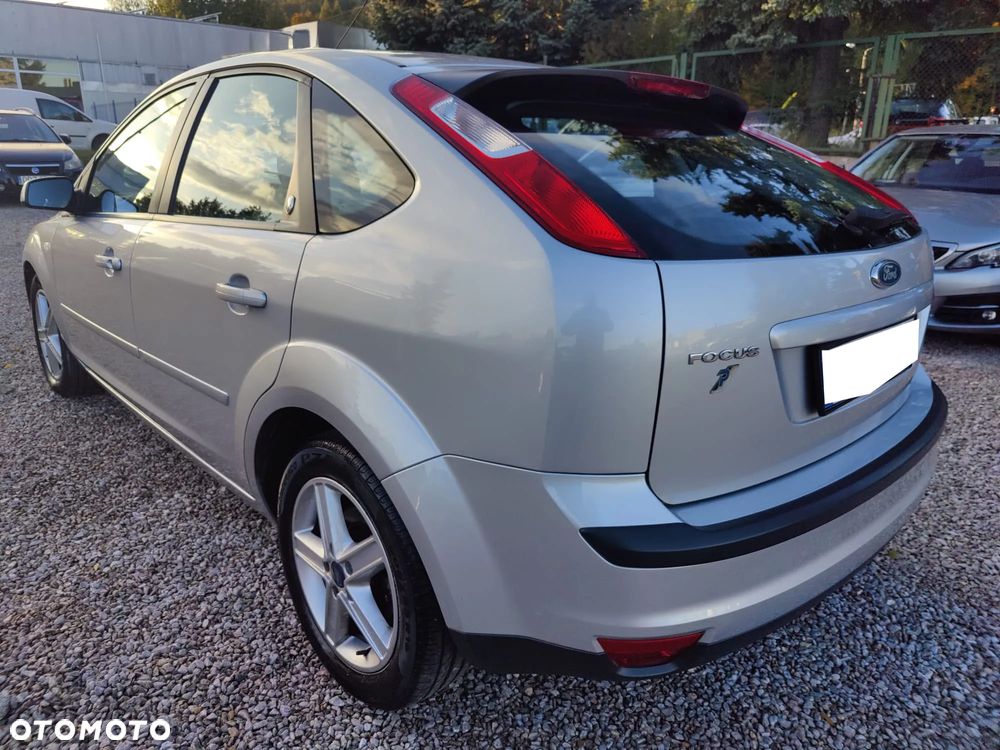 Ford Focus 1.6 Ghia - 3