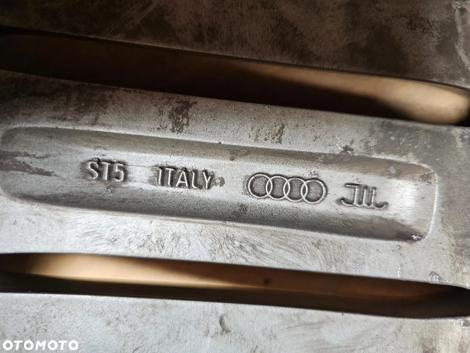 (F27) Audi OE Q7 VW Touareg Porsche Cayenne / 4L0 601 025 AL AE / 10Jx21 ET44 5x112 - 11