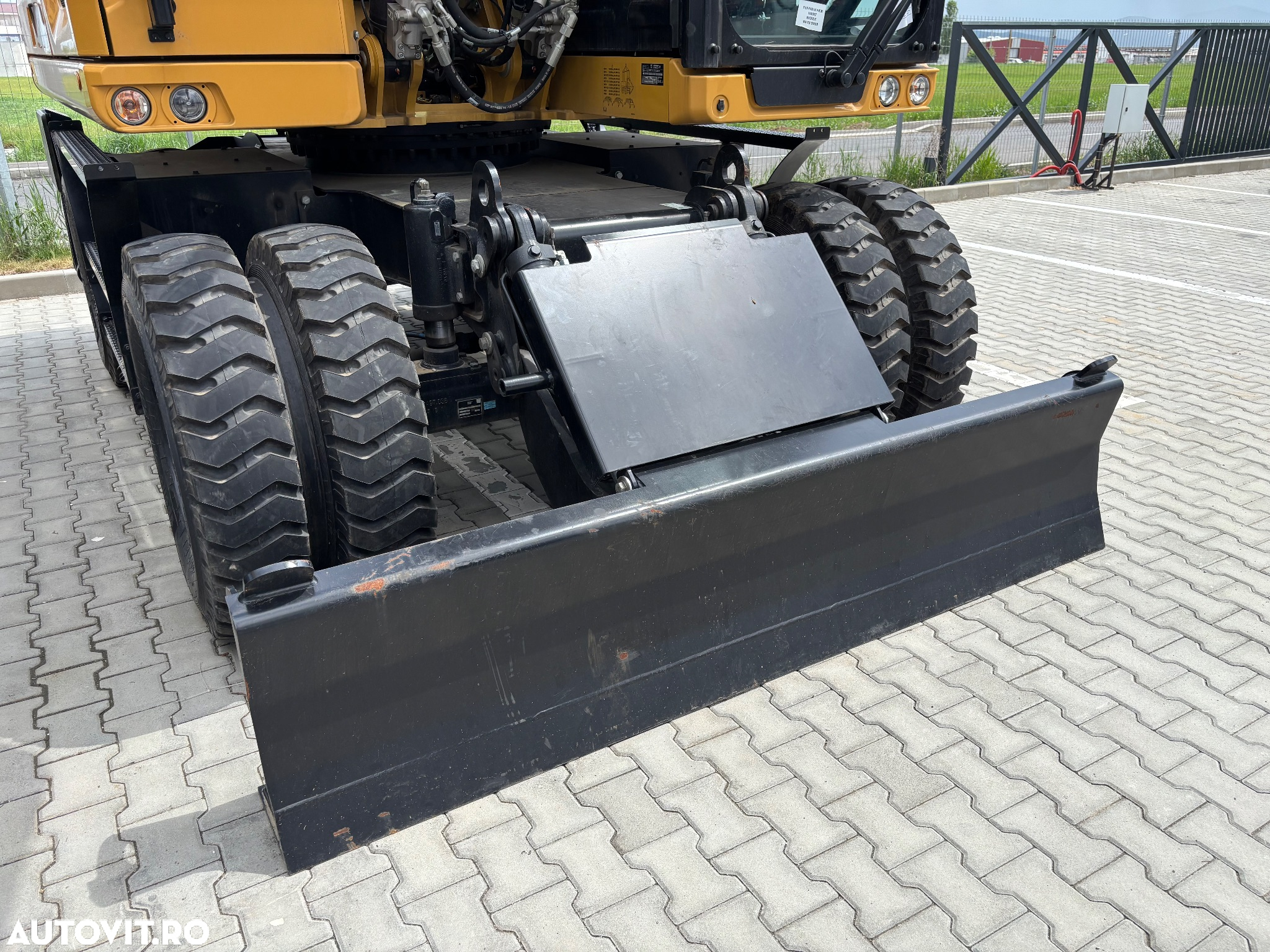 Cat M314, an 2023, utilaj nou/nefolosit, echipat cu sistem de ghidare 3D Trimble din fabrica - 13