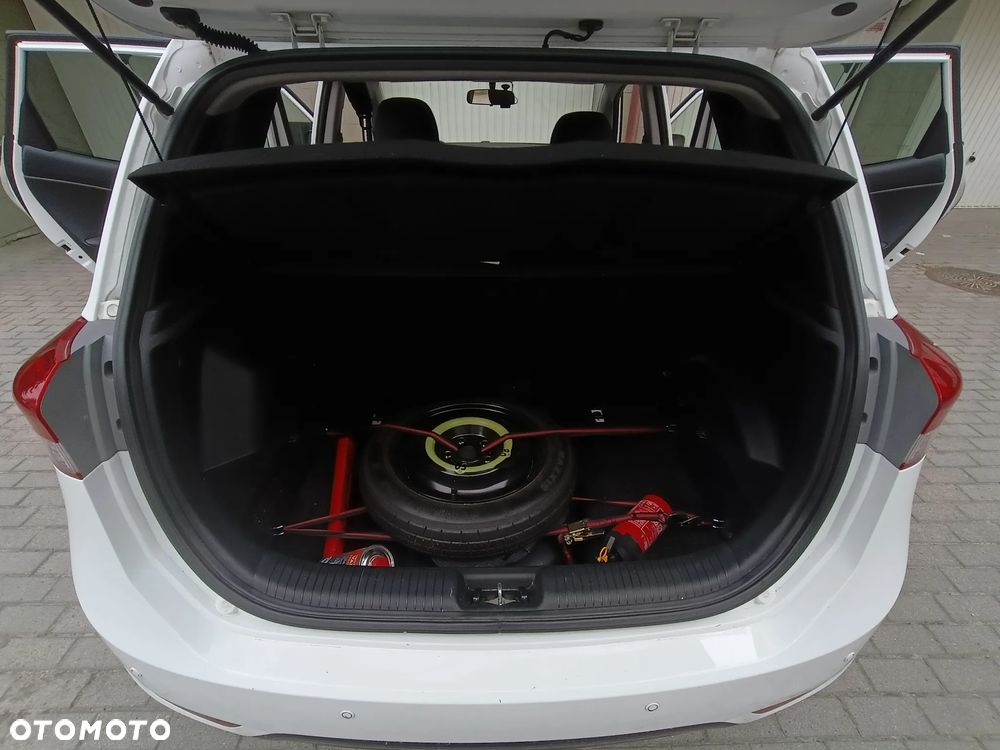 Hyundai ix20 1.6 Comfort - 13