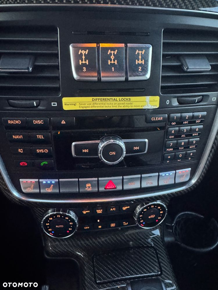 Mercedes-Benz Klasa G 63 AMG AMG SPEEDSHIFT 7G-TRONIC - 32