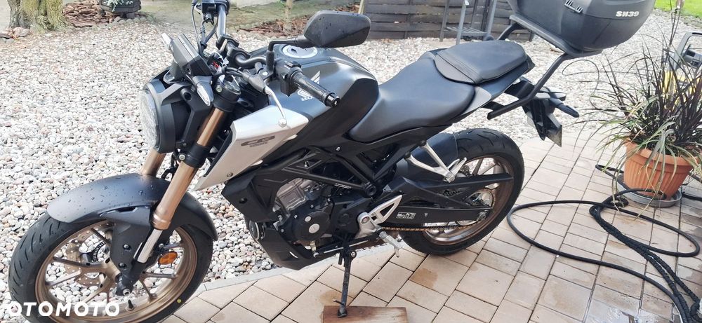 Honda CB - 4