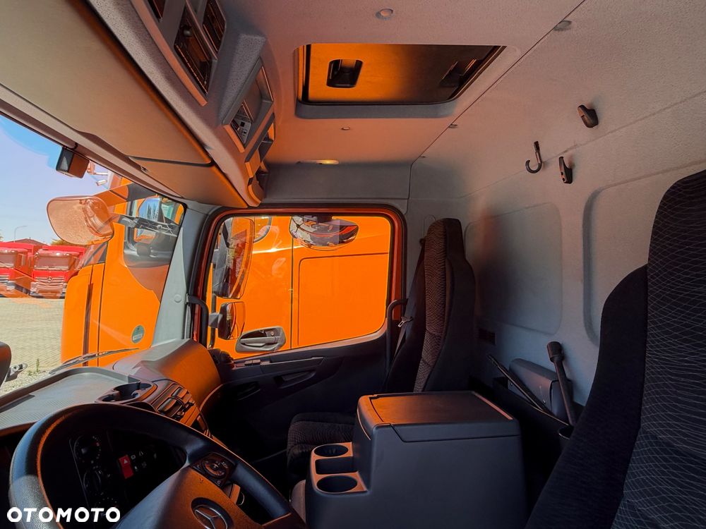 Mercedes-Benz ATEGO - 23