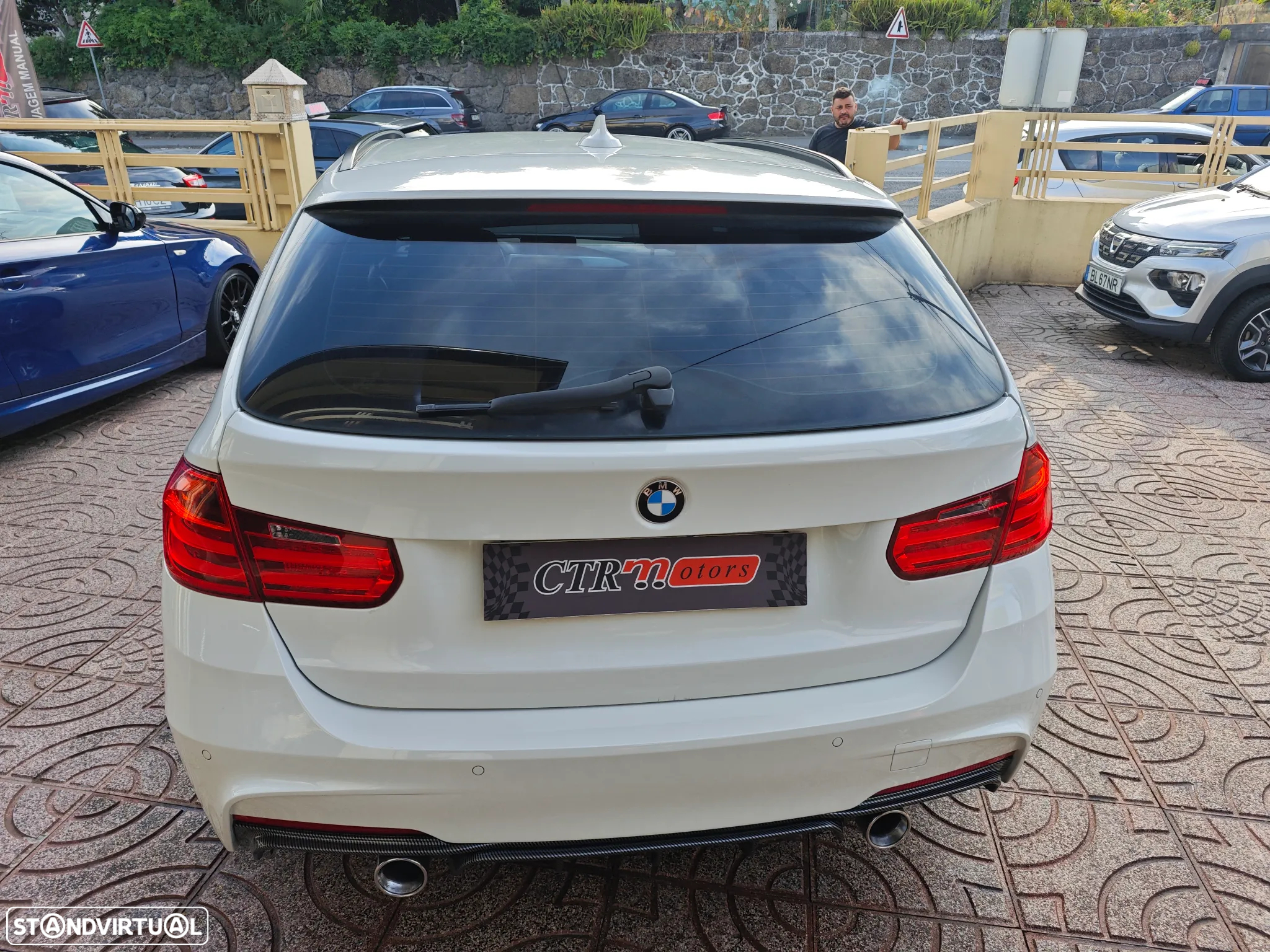 BMW 320 d Touring Auto Pack M - 9