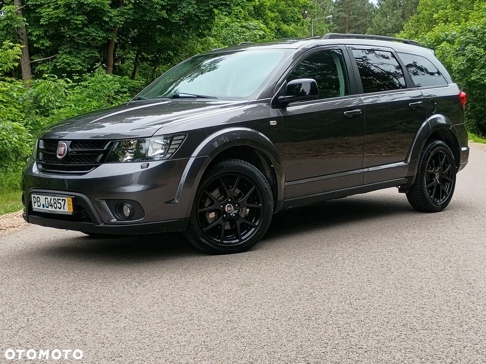 Fiat Freemont 2.0 Multijet Black Code AWD - 4