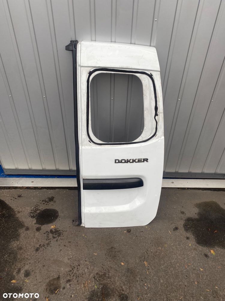 DACIA DOKKER DRZWI TYLNE PRAWE BAGAŻNIKA SKRZYDŁOWE SKRZYDEŁKA wersja osobowa otwór na szybę TYLNIE PRAWY TYŁ uchylne renault express Wwa - 5