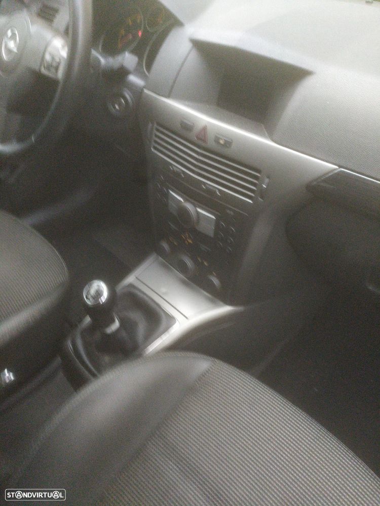 Opel Astra 1.3 CDTI Cosmo - 19