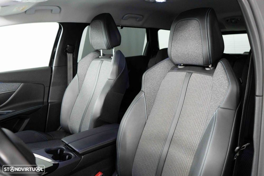 Peugeot 5008 1.2 PureTech Allure Pack EAT8 - 8