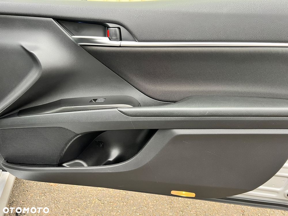 Toyota Camry 2.5 Hybrid Comfort CVT - 20