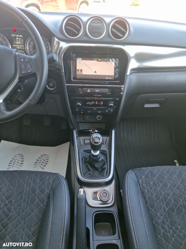 Suzuki Vitara ver-1-4-boosterjet-mhev-luxus - 17
