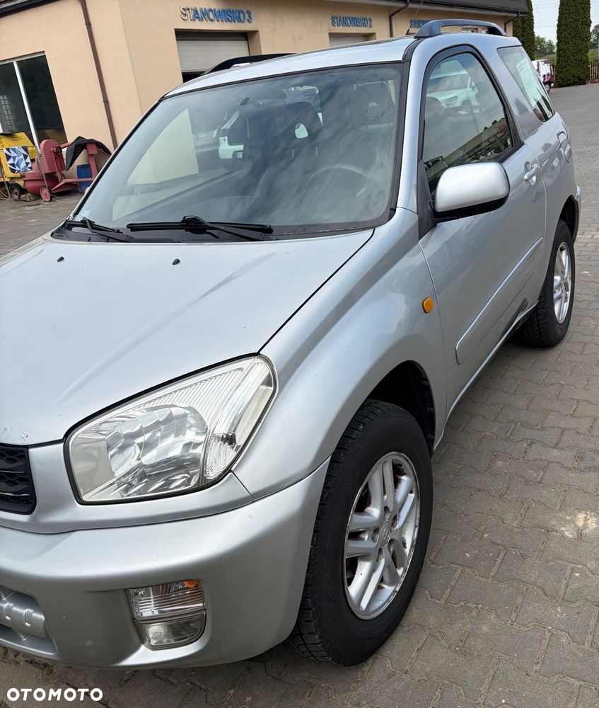 Toyota RAV4 1.8 VVT-i 4x2 - 3