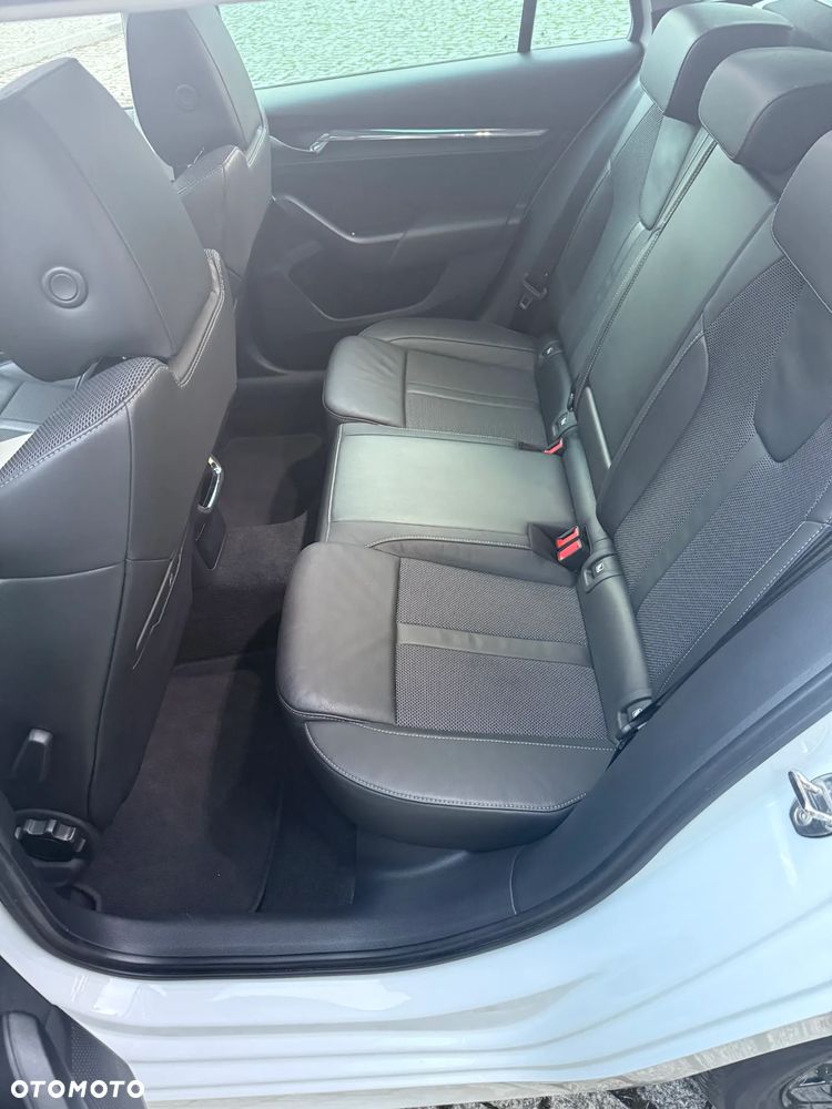 Skoda Octavia 2.0 TDI DSG Style - 12