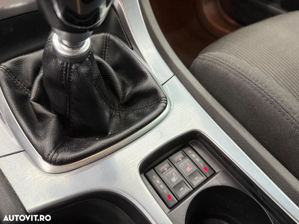 Ford Mondeo 2.0 TDCI Titanium - 12