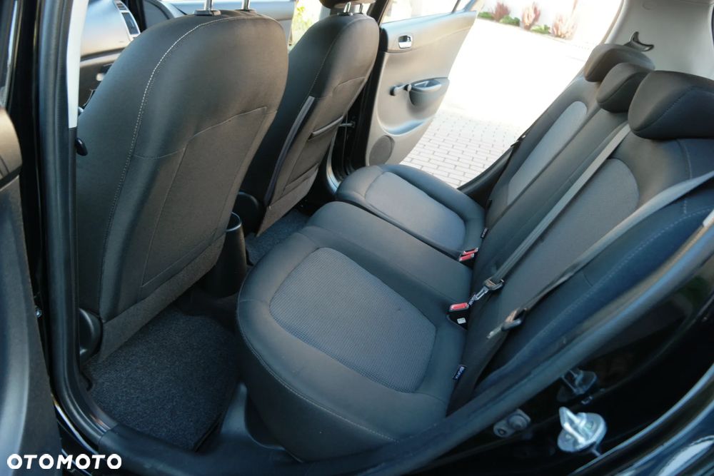 Hyundai i20 - 20