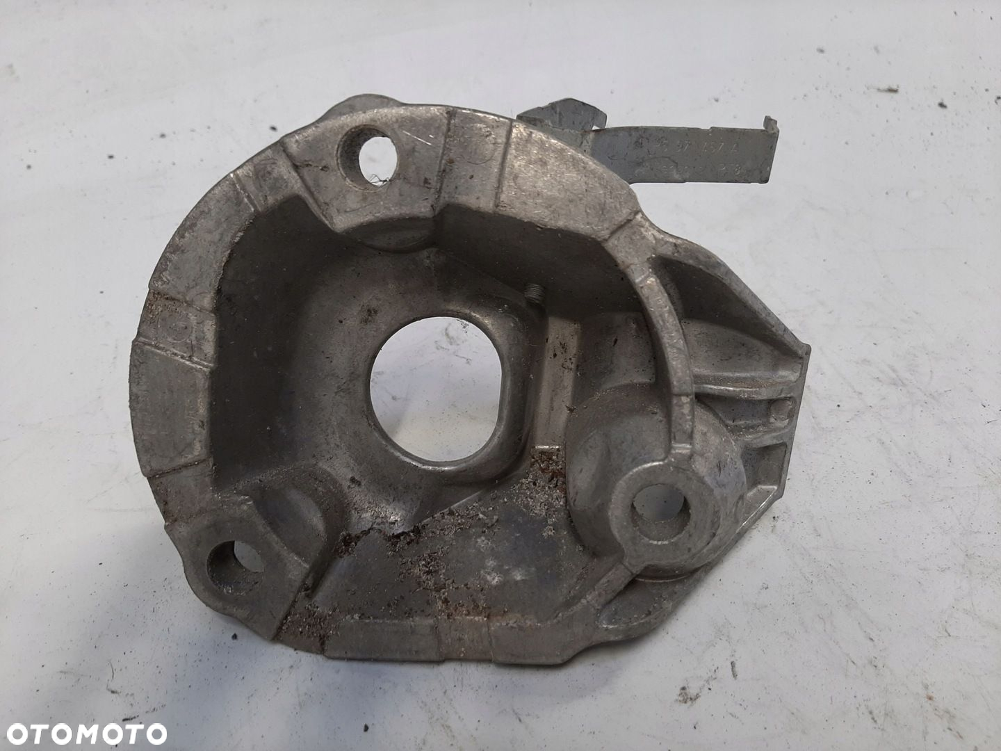 AUDI VW ŁAPA MOCOWANIE STELAŻ 7P599373 - 5