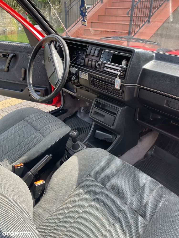 Volkswagen Golf 1.6 CL D - 19