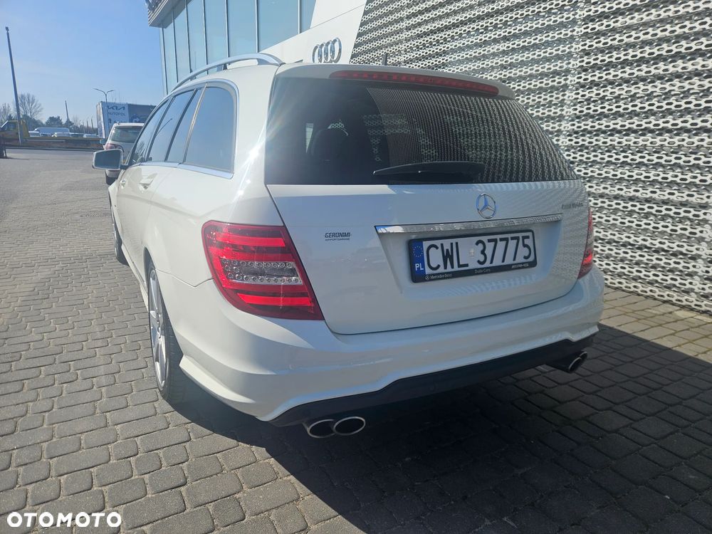 Mercedes-Benz Klasa C 250 CDI DPF 4Matic 7G-TRONIC BlueEFFICIENCY - 3