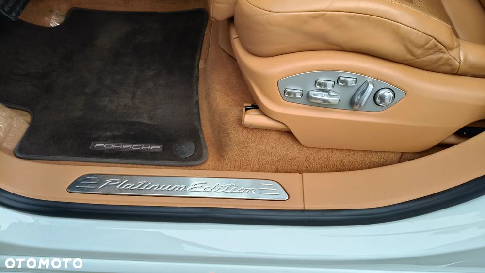 Porsche Cayenne Diesel Platinum Edition - 26