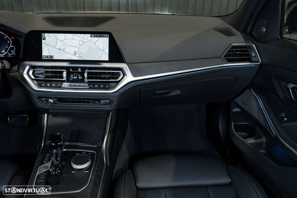 BMW 330 e Touring Pack M Auto - 8