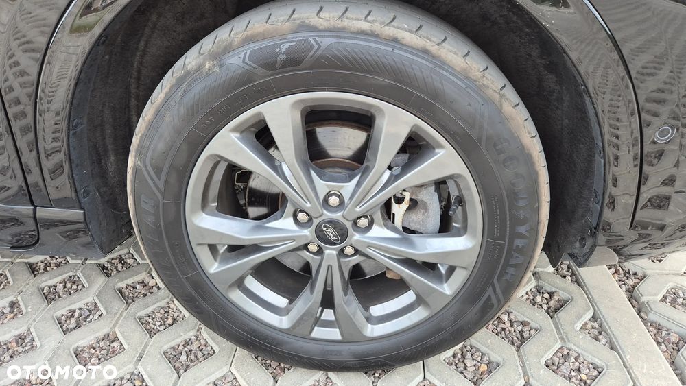 Ford Kuga 2.5P PHEV FWD ST-Line - 19