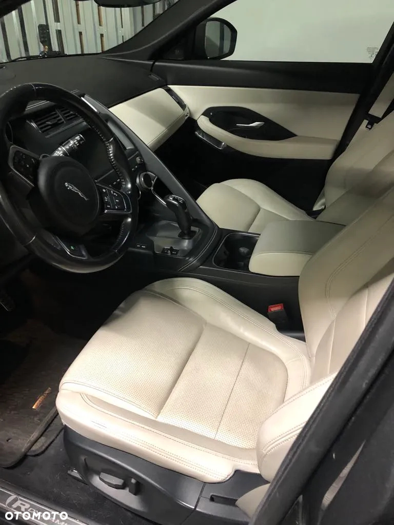 Jaguar E-Pace 2.0 i4P AWD R-Dynamic S - 19