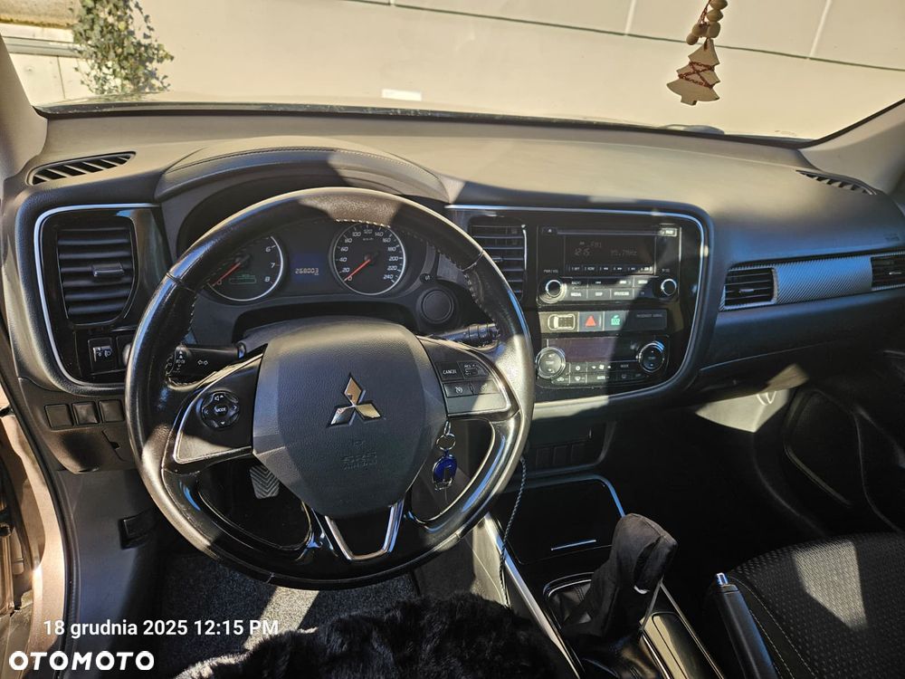 Mitsubishi Outlander 2.0 City Style 2WD - 11