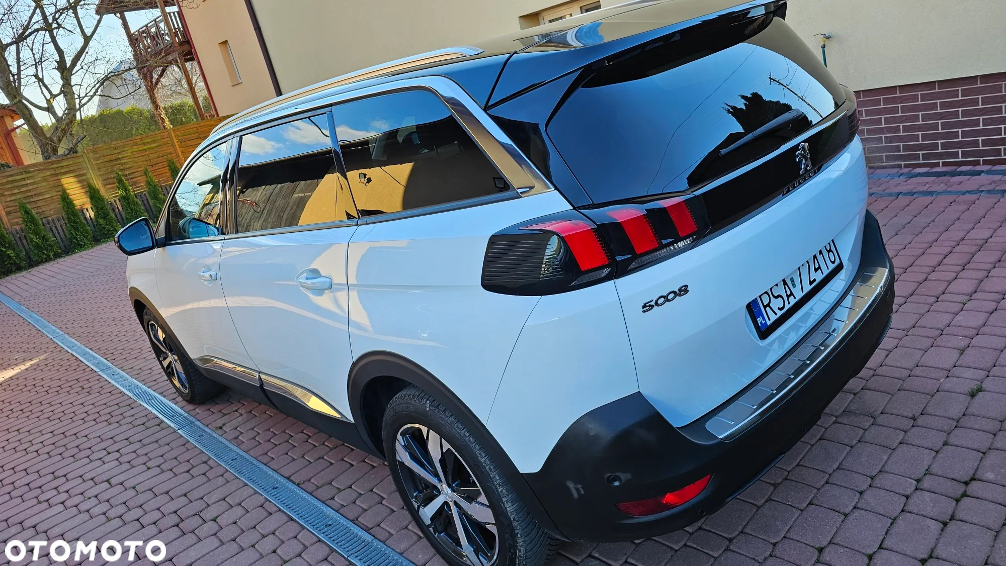 Peugeot 5008 1.5 BlueHDi Allure Pack S&S EAT8 - 25