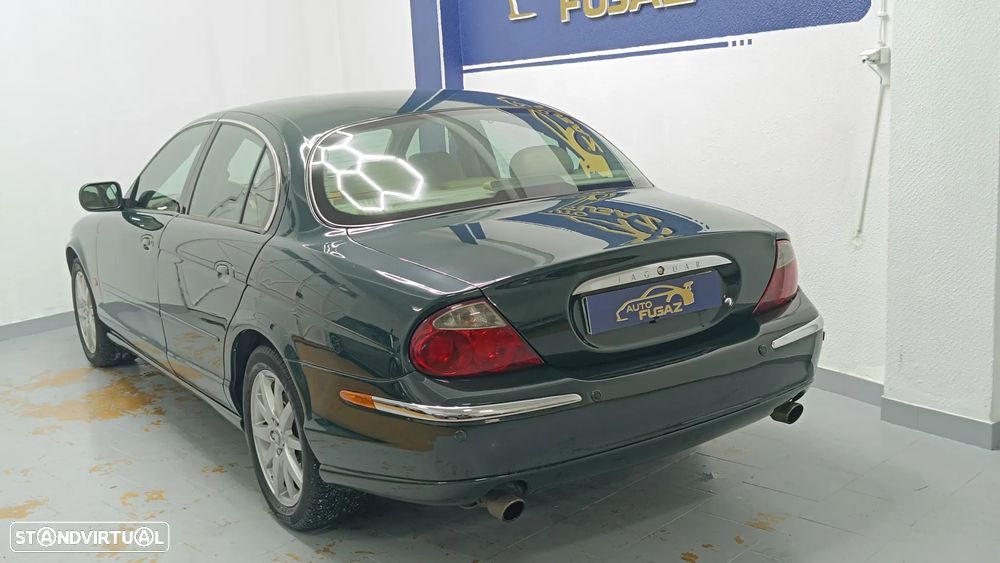 Jaguar S-Type 3.0 V6 Executive Auto. - 4