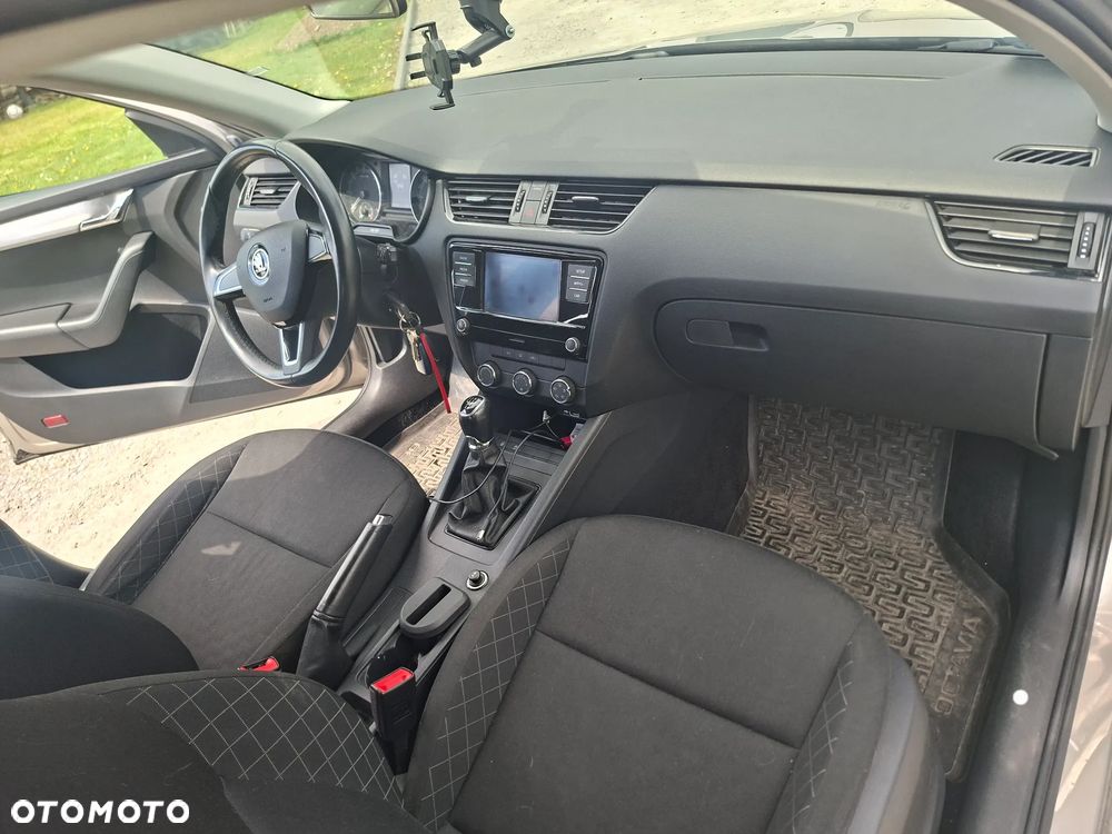 Skoda Octavia 1.6 TDI Active - 23