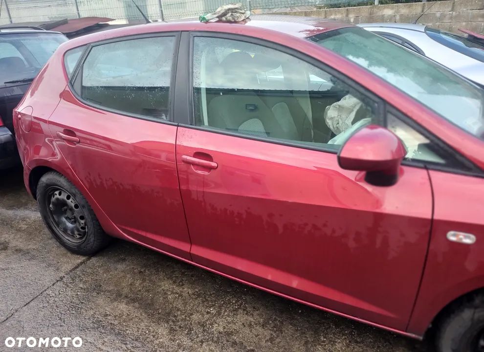 SEAT IBIZA 6J 1,6 16V OŚ BELKA ZAWIESZENIA TYŁ - 2