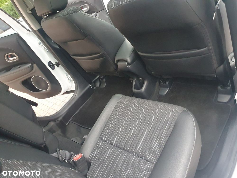 Honda HR-V 1.5 Executive (ADAS) CVT - 12