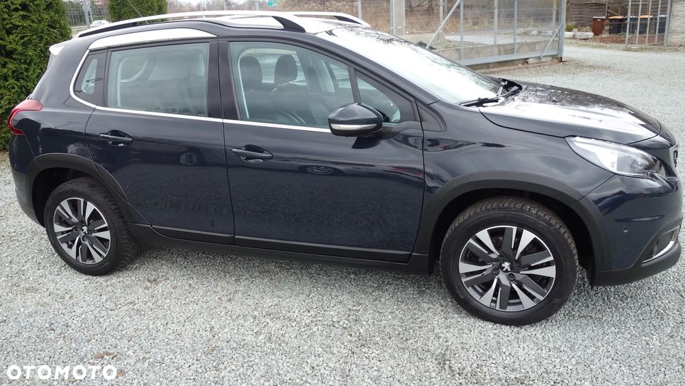 Peugeot 2008 1.2 Pure Tech Allure S&S - 5