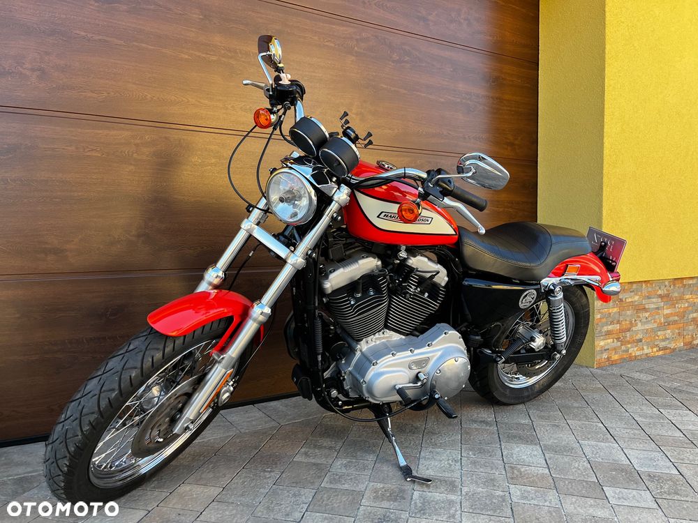 Harley-Davidson Sportster Roadster 1200R - 1