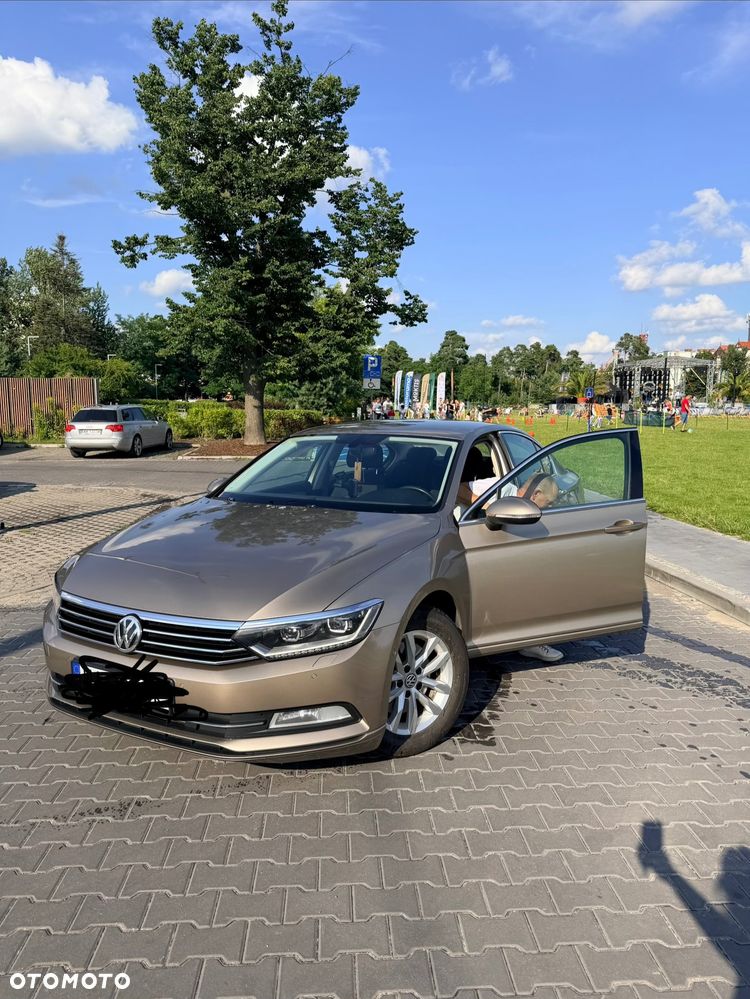 Volkswagen Passat - 5