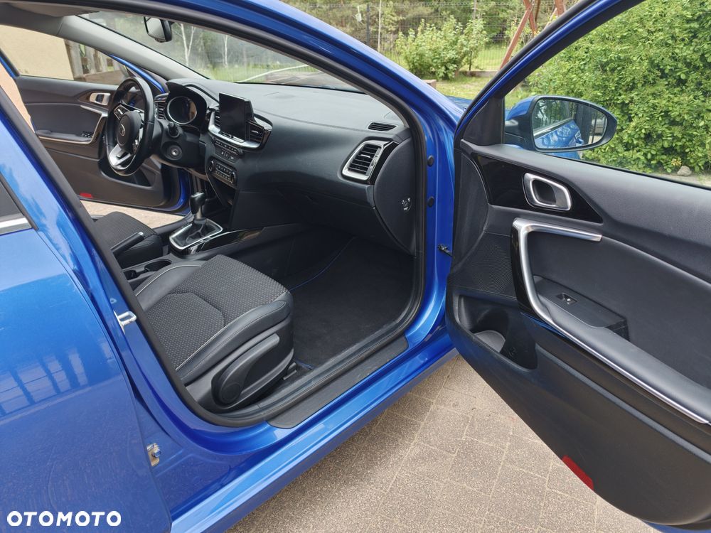 Kia Ceed 1.4 T-GDI L Business Line - 18