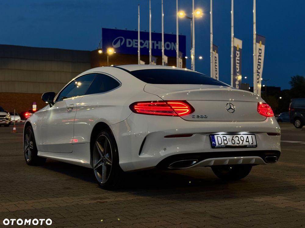 Mercedes-Benz Klasa C 200 4-Matic 9G-Tronic - 11
