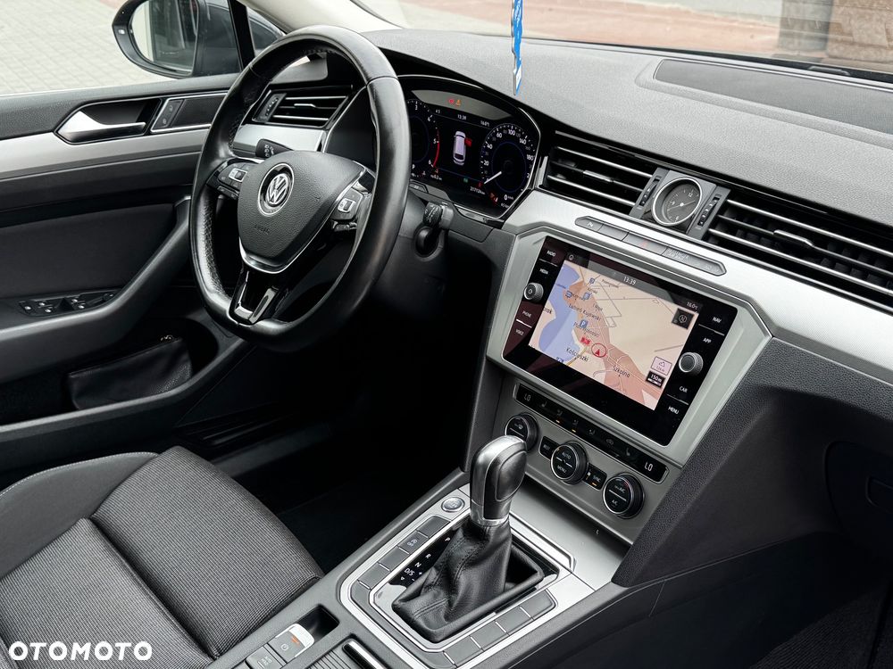 Volkswagen Passat 2.0 TDI (BlueMotion Technology) DSG Comfortline - 22