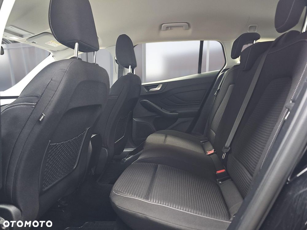 Ford Focus SW 1.0 EcoBoost Titanium - 10