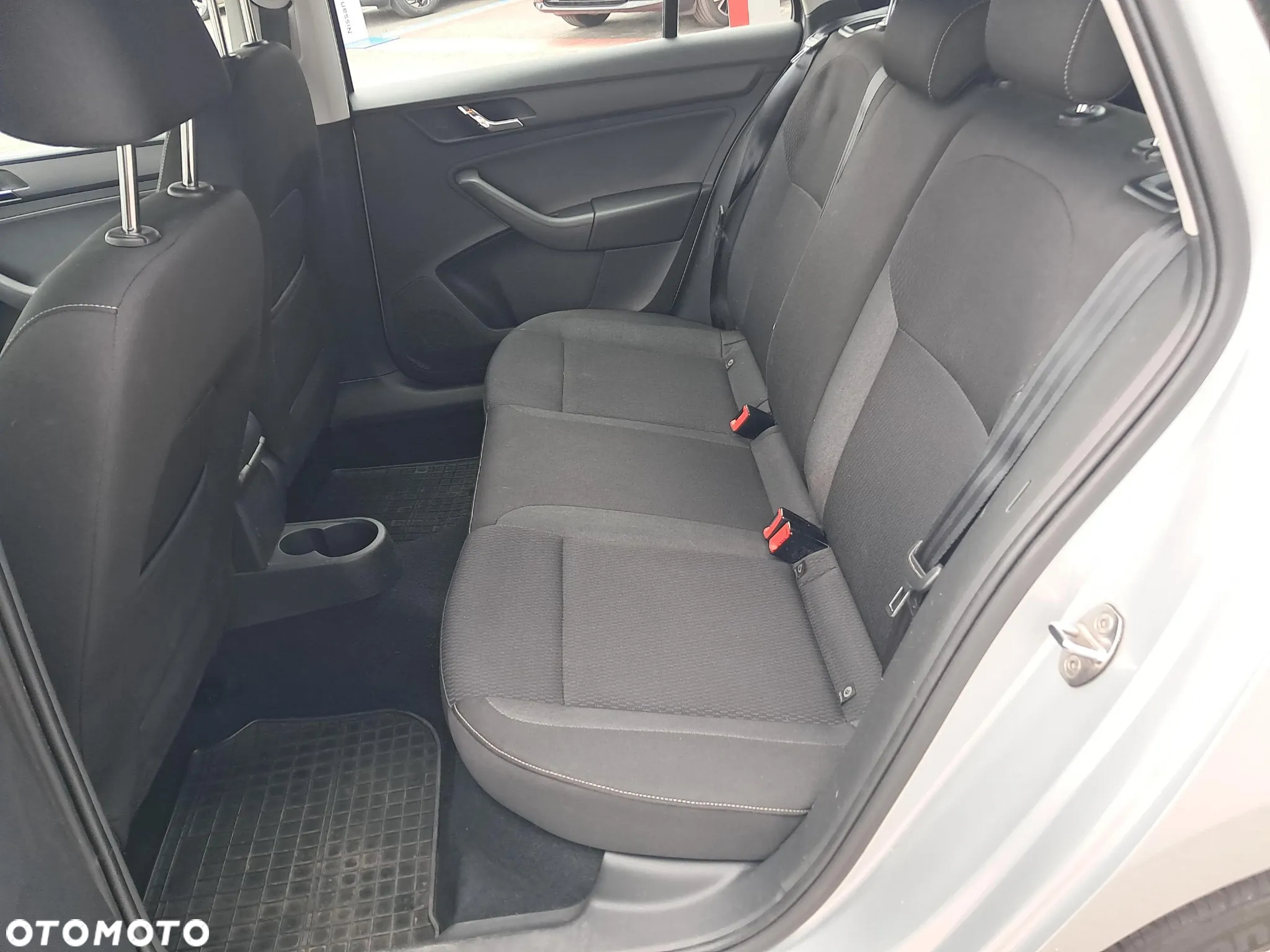 Skoda RAPID 1.2 TSI Ambition - 24