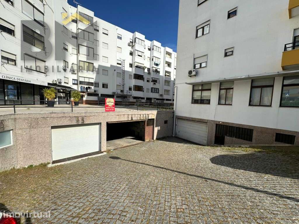 Garagem para venda no centro da cidade de Castelo Branco! - Grande imagem: 2/8