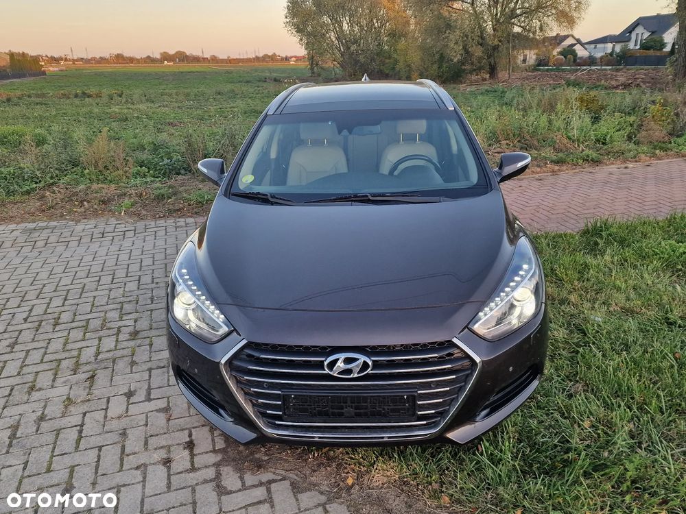 Hyundai i40 Kombi 1.7 CRDi DCT Premium - 26