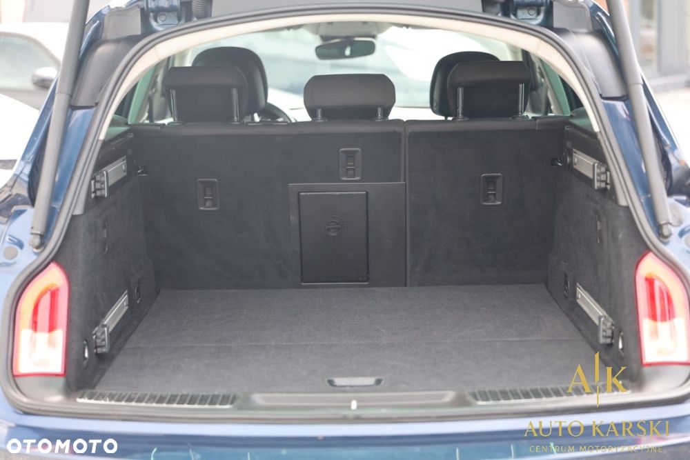 Opel Insignia - 18