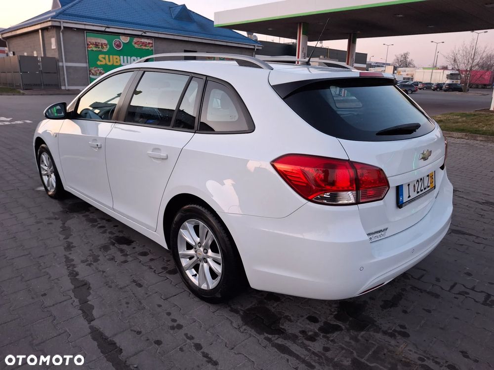 Chevrolet Cruze 1.6 LT - 10