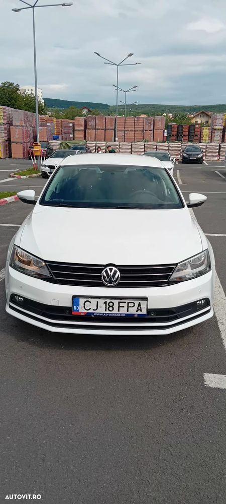 Volkswagen Jetta - 3